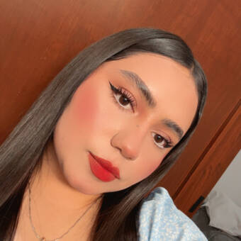 The avatar of Estrella