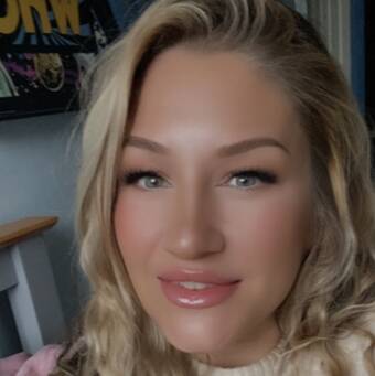 The avatar of Joanne