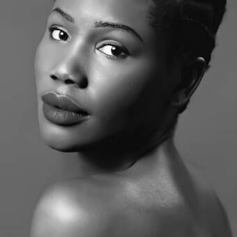 The avatar of Evelyn