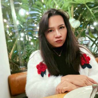 The avatar of Nicole