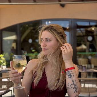 الصورة الرمزية لـ Elyshia Annalize