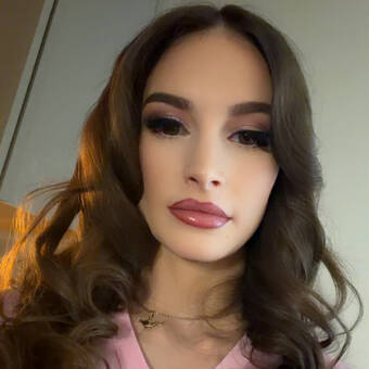 The avatar of Sabrina