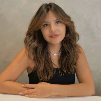 The avatar of Jazmin