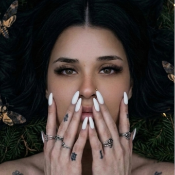 The avatar of Fernanda