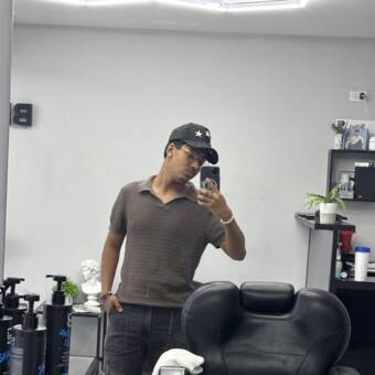 The avatar of Luis