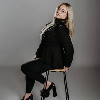 Amber French