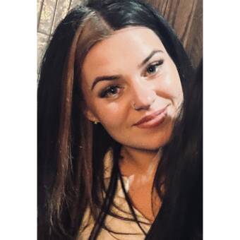 The avatar of Courtney