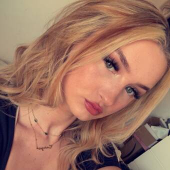 Carys M