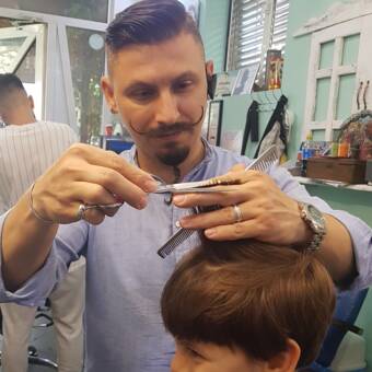The avatar of Marius - Frizerul cu Mustăți