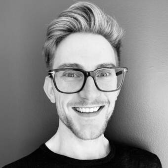 GRANTpseudoportretas