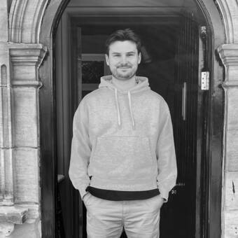 Isaacpseudoportretas