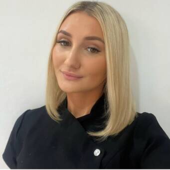 The avatar of Emily-May