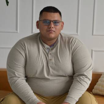 Hình đại diện của Elias