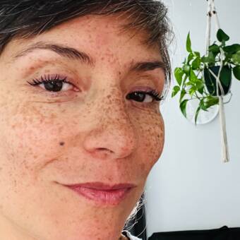 الصورة الرمزية لـ Sara