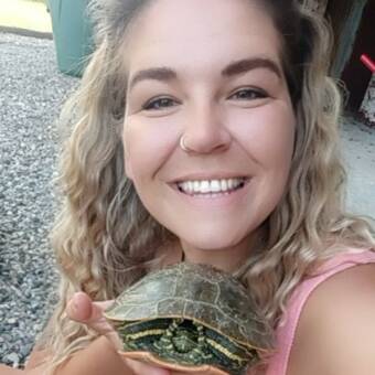 次のアバター： Raina