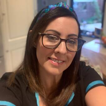 次のアバター： Aine