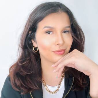 The avatar of Carolina