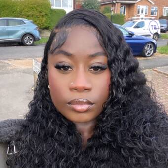 Henkilön Danielle avatar