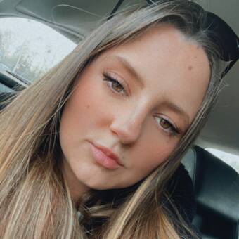 次のアバター： Amy