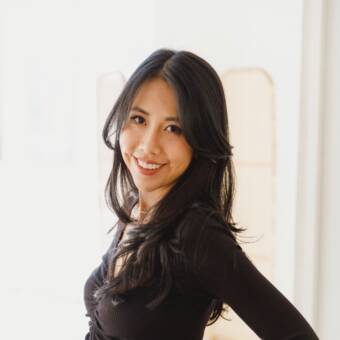 The avatar of Dr. Leona