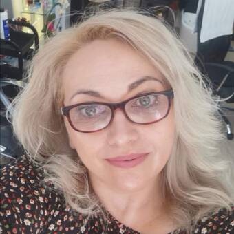 The avatar of Ionela