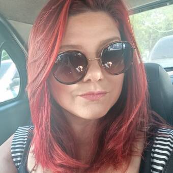 The avatar of Luciana