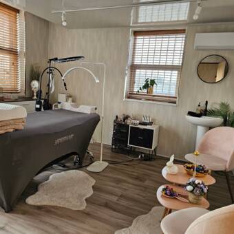 L'avatar di Tell-B Lash Academy