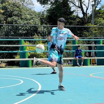 The avatar of Daniel