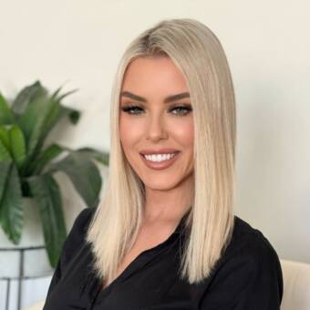 The avatar of Ashleigh