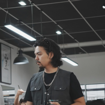 The avatar of Darren