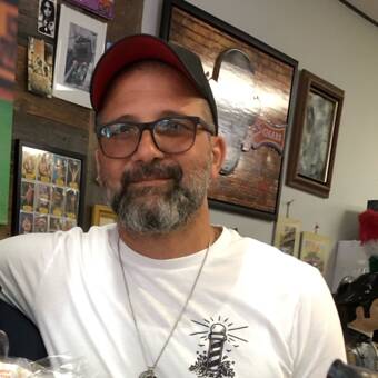 次のアバター： Rob