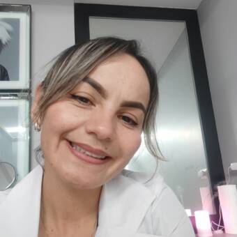 The avatar of Carolina