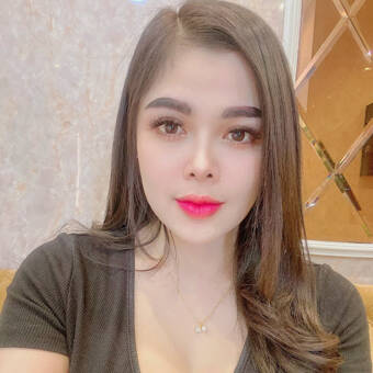 The avatar of NICOLE T