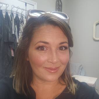 The avatar of Amanda