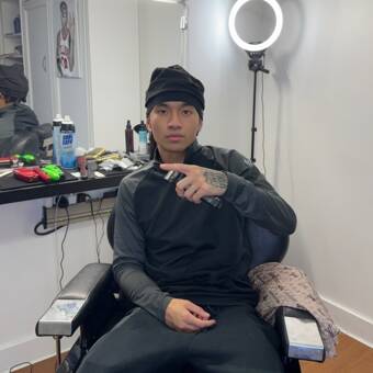 The avatar of Andrew