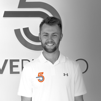 الصورة الرمزية لـ Brad