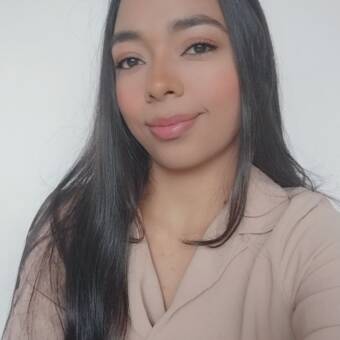 The avatar of Madeleyn