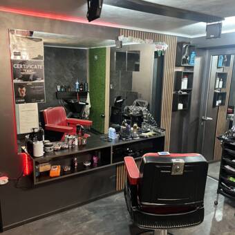 次のアバター： Dragan