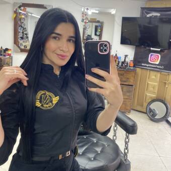 Henkilön Yucely avatar