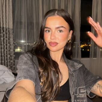 The avatar of Melissa