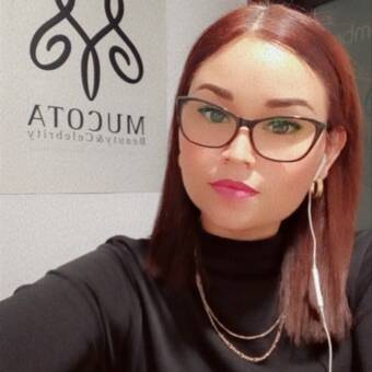 The avatar of Alejandra