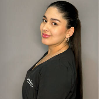 The avatar of Alejandra