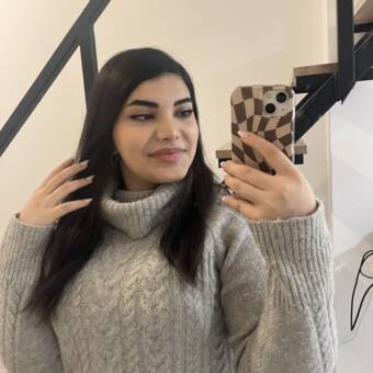 Henkilön Nooshi avatar