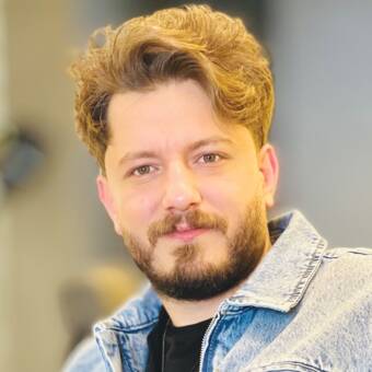 次のアバター： Bashar