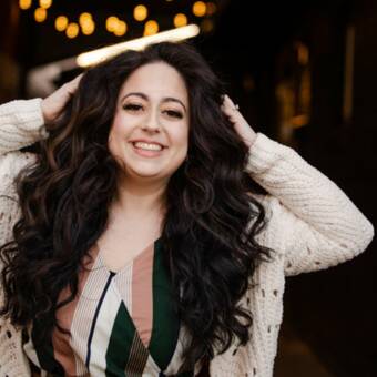 The avatar of Courtney