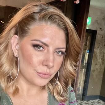 The avatar of Olivia