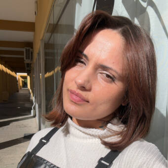 次のアバター： Sara